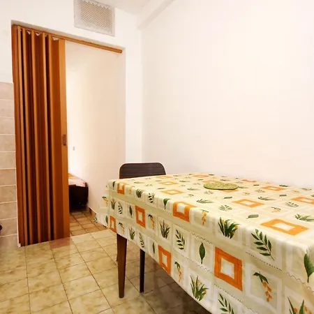 Apartment By The Sea Marina, Trogir - 10003